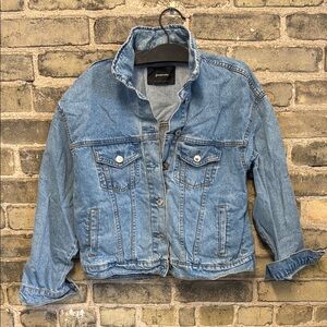 EUC Denim Blue Jean Jacket size small Stradivarius